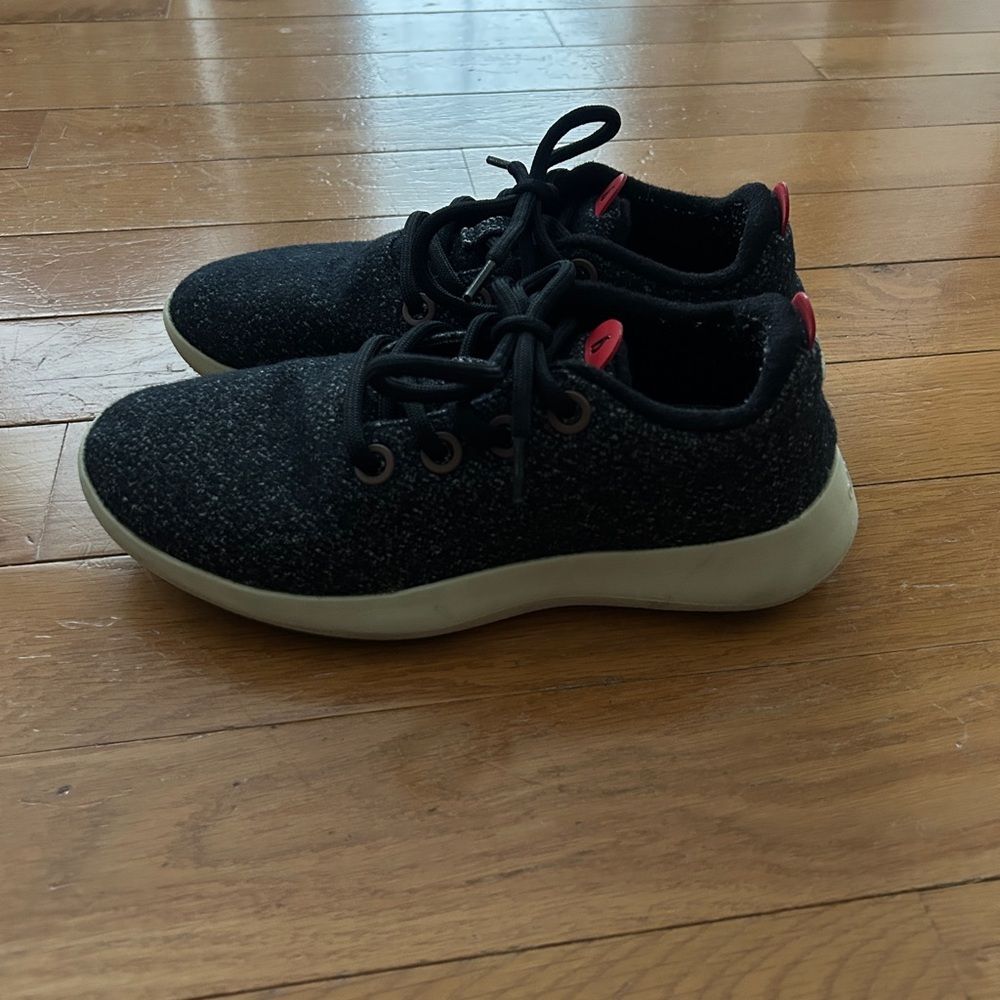 Allbirds Wool Runner Mizzle Shoes Women Size 8 Dark Gray Red Lace Up Tie - Picture 5 of 11